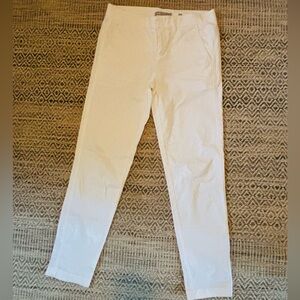 🚫SOLD💫 Vince White tapered Chinos